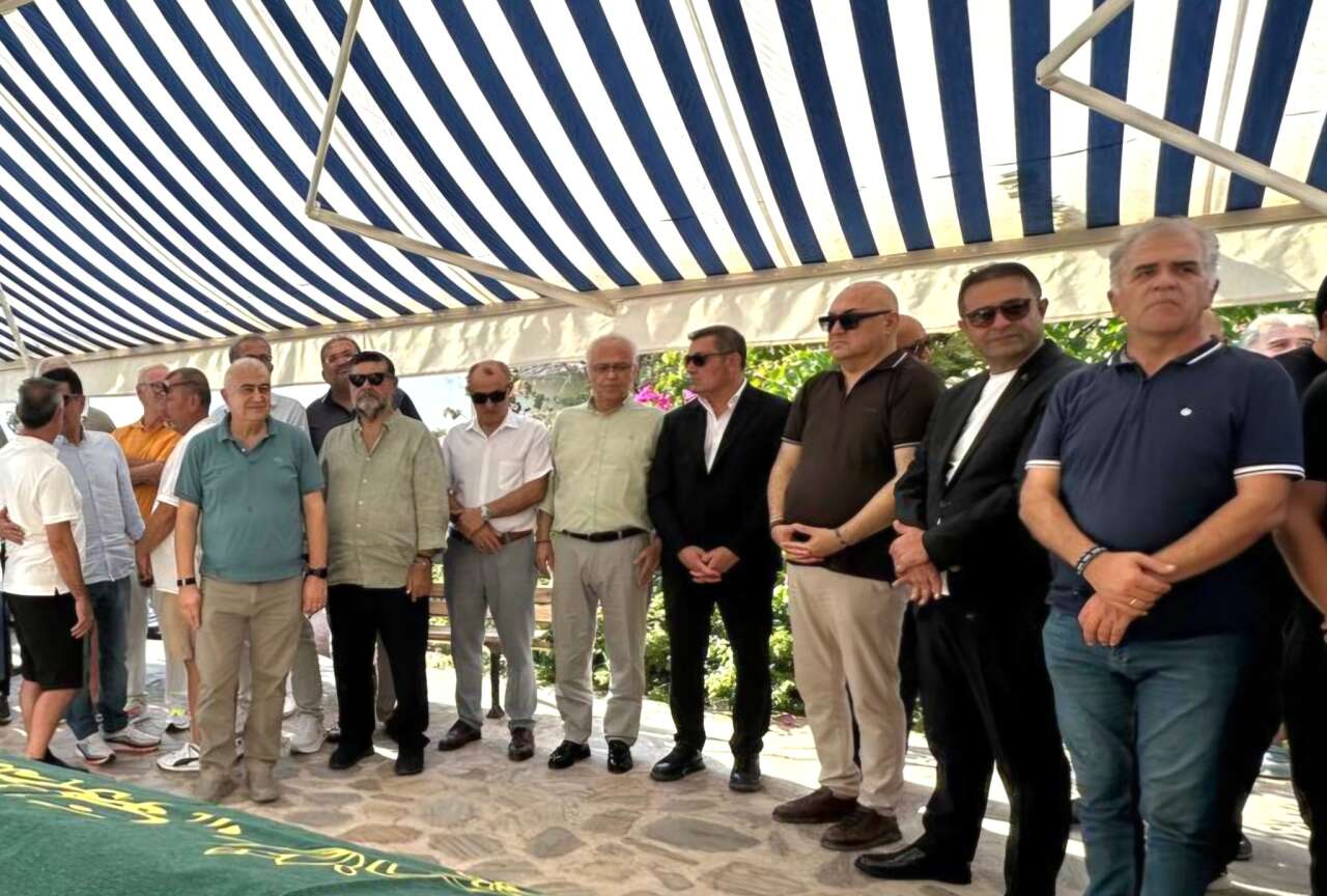 Muğla Büyükşehir Belediye Başkanı Ahmet Aras’ın Acı Günü: Halası Son Yolculuğuna Uğurlandı 4